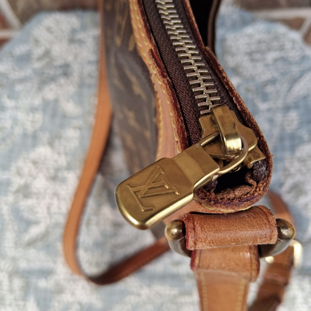 AUTHENTIC Louis Vuitton Odeon PM Monogram Crossbody Bag CA1089 Spain Vintage LV - Picture 7 of 17
